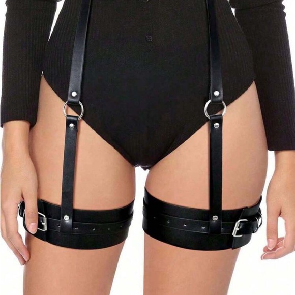 Black Strappy Harness Garter Set New
